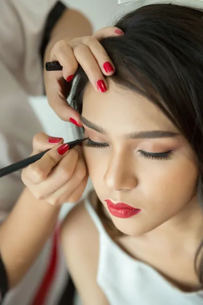 Complete beauty package - combination of eyelash extensions and nail services